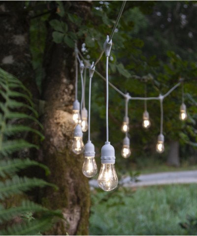 Festoon LED-valot roikkuvilla lampuilla